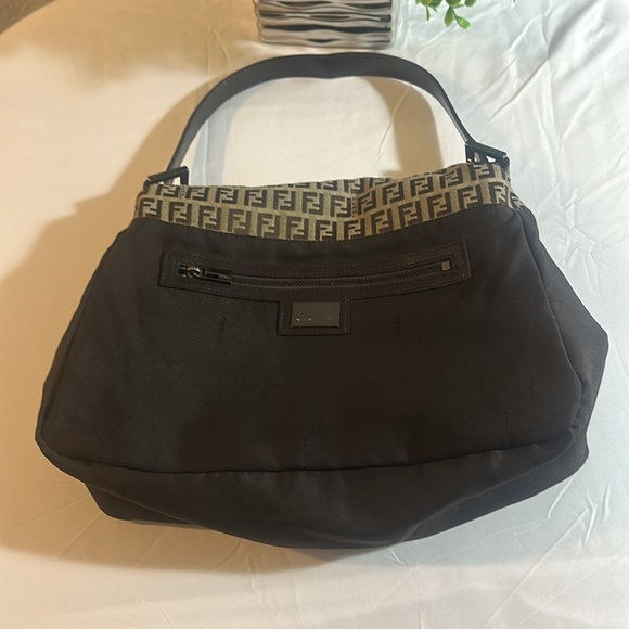 Authentic Fendi Baguette Shoulder cloth Handbag Zucca print, very classy - Picture 13 of 15